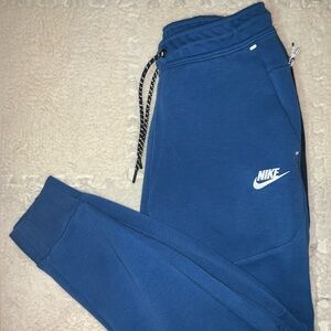 Nike Tech Joggers